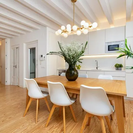 Be Local - 3 Bedrooms Flat In Front Of The Fado Museum In Alfama 公寓 *