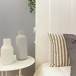 Apartamento • Downtown • 3 Bedrooms • Balcony *