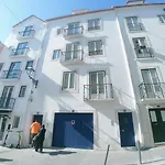 • Downtown • 3 Bedrooms • Balcony Apartamento *