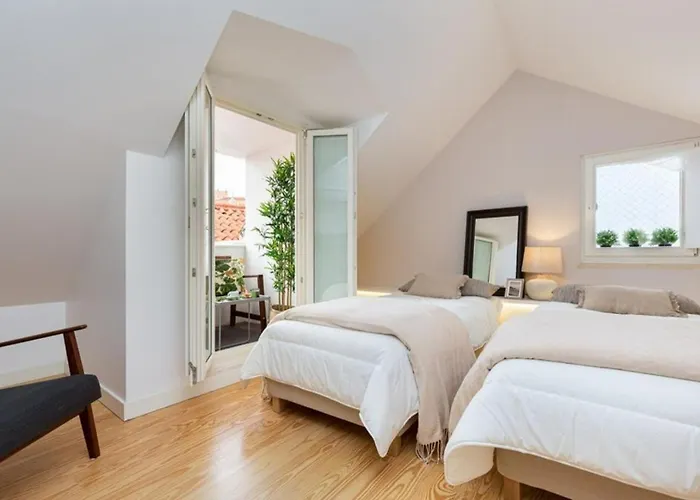 • Downtown • 3 Bedrooms • Balcony