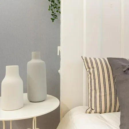 Appartamento • Downtown • 3 Bedrooms • Balcony *