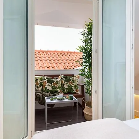 Be Local - 3 Bedrooms Flat In Front Of The Fado Museum In Alfama * Lisboa