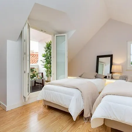 Be Local - 3 Bedrooms Flat In Front Of The Fado Museum In Alfama * Lisboa